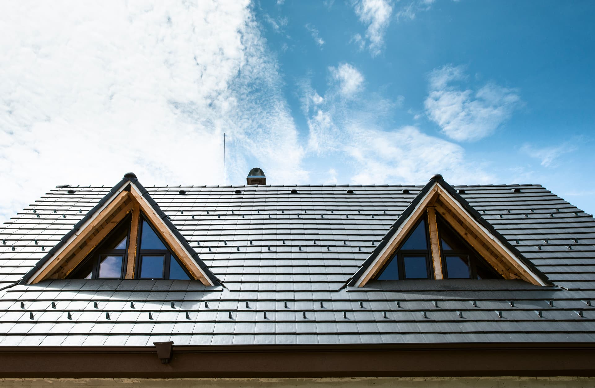 Blog post Reasons Why You Must Examine Your Roof Regularly image